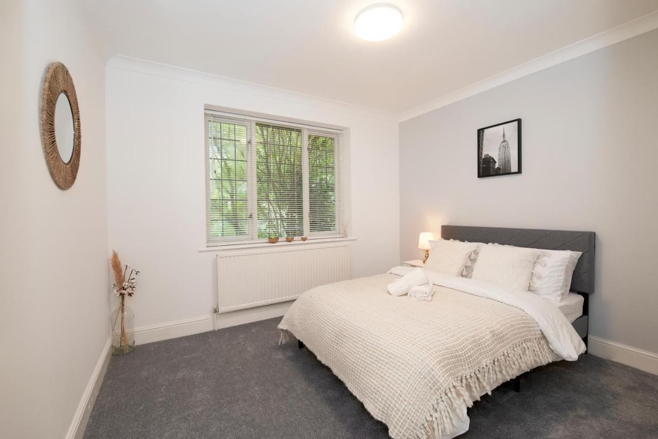 Excellent, Three Bedroom North London Apartment With Free Parking Kültér fotó